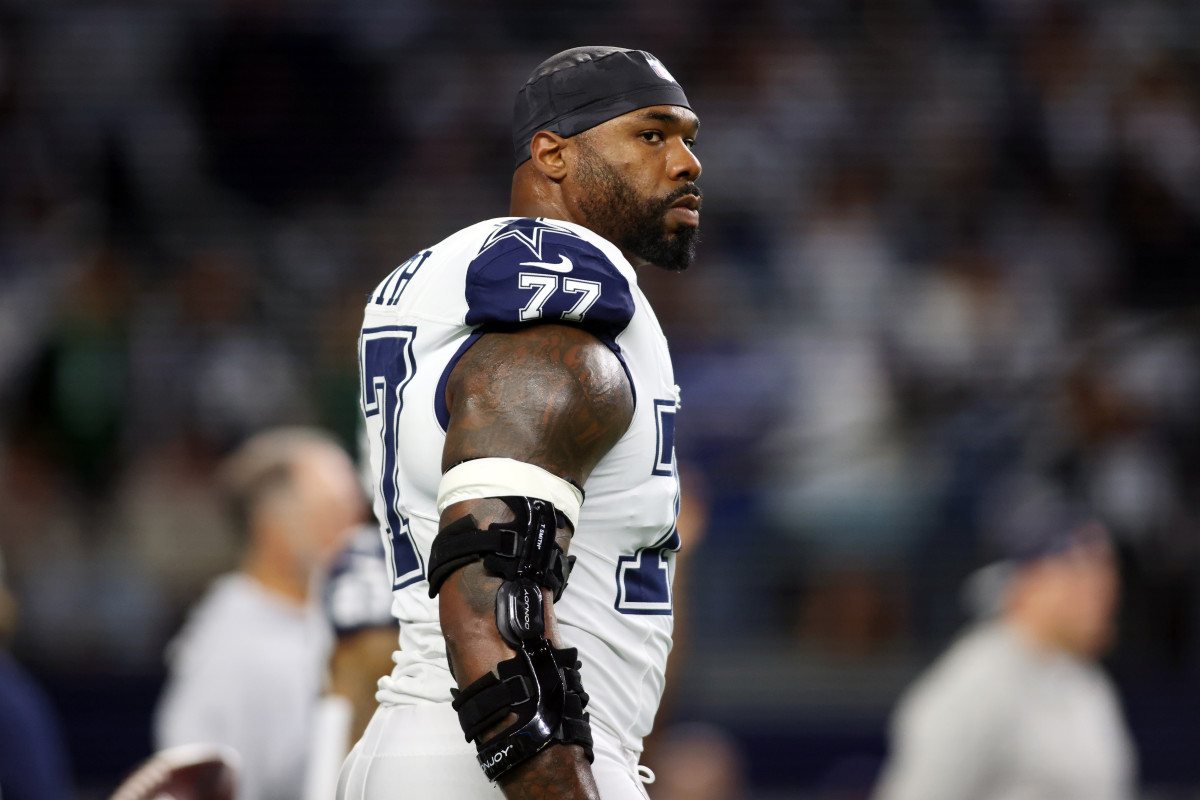 LT Tyron Smith